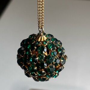 Crystal ball necklace emerald green pendant‎ vintage gold tone